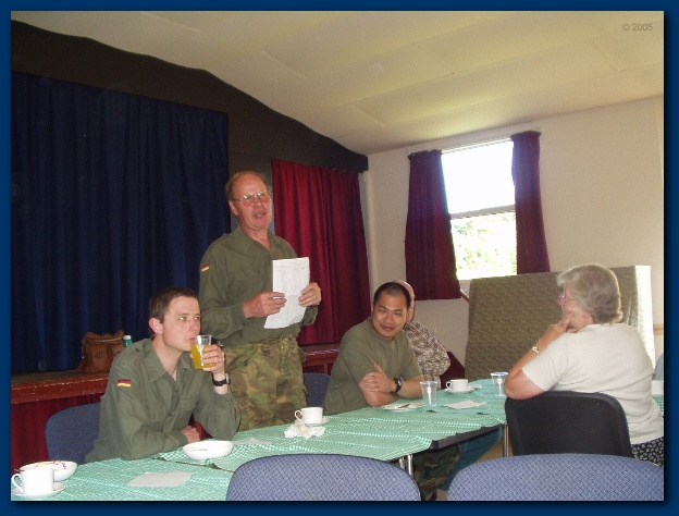 600x449 pixels (106K)